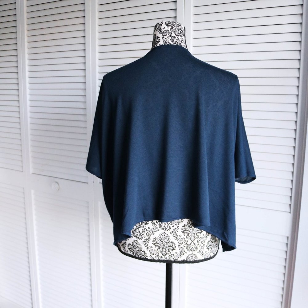 Chico’s Bat Sleeve Knit Shrug - XS/S - Picture 3 of 7